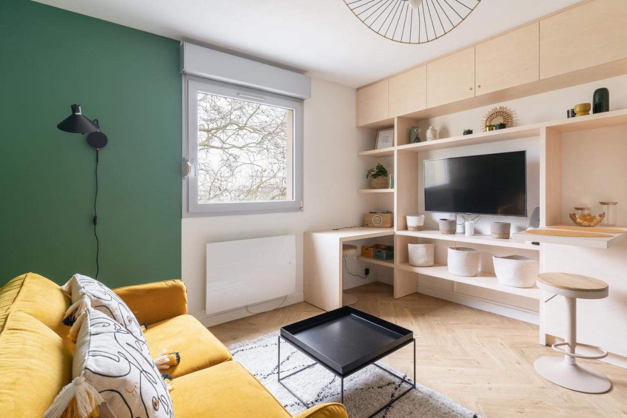 Studio Refait A Neuf Avec Parking En Bord De Loire น็องต์ ภายนอก รูปภาพ