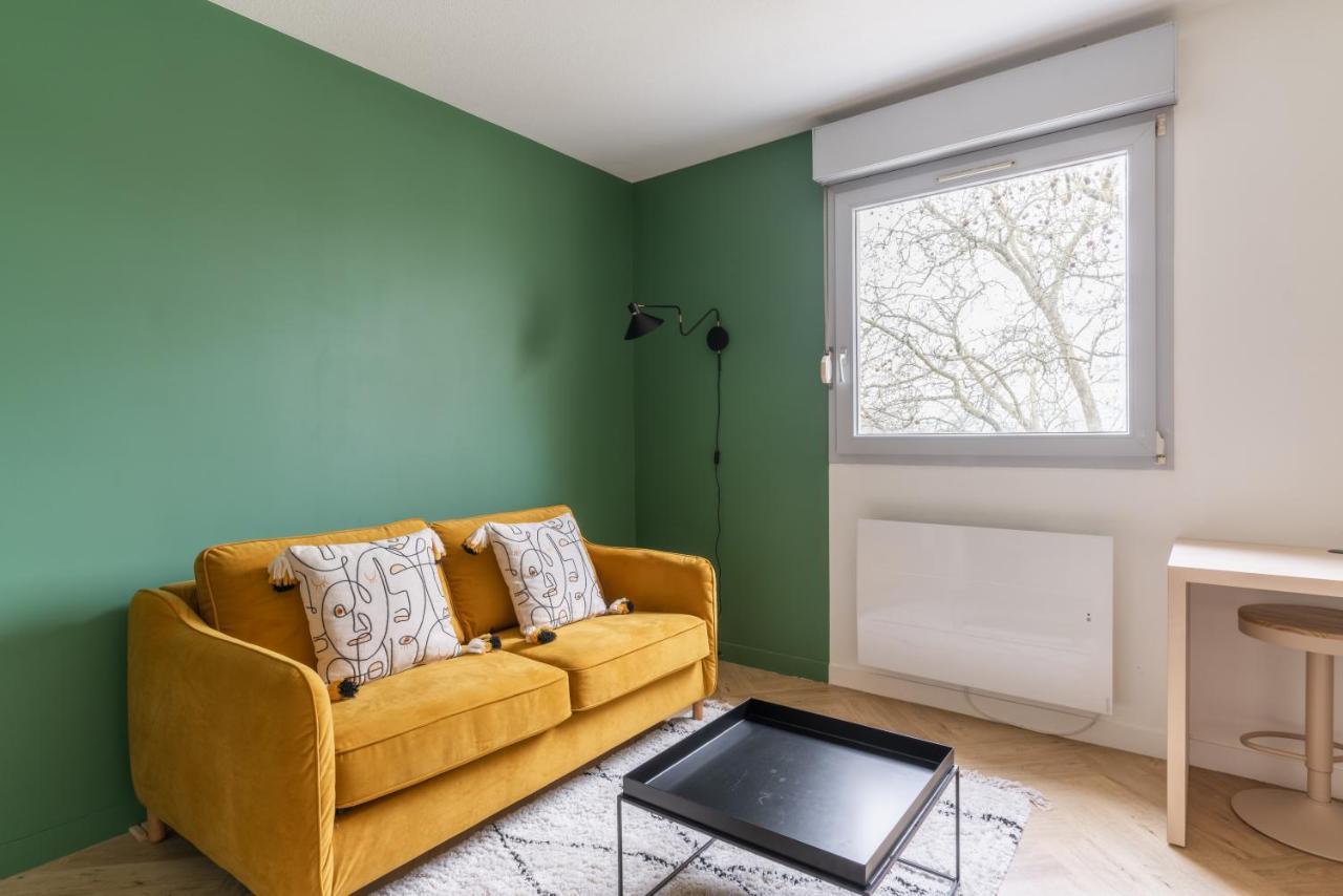Studio Refait A Neuf Avec Parking En Bord De Loire น็องต์ ภายนอก รูปภาพ